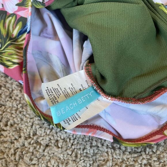 Beach Betty Floral Bathing Suit Top - Picture 4 of 4